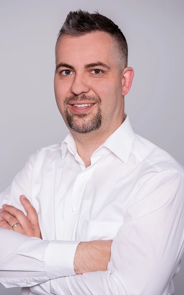 Kontra Zsolt portréfotója